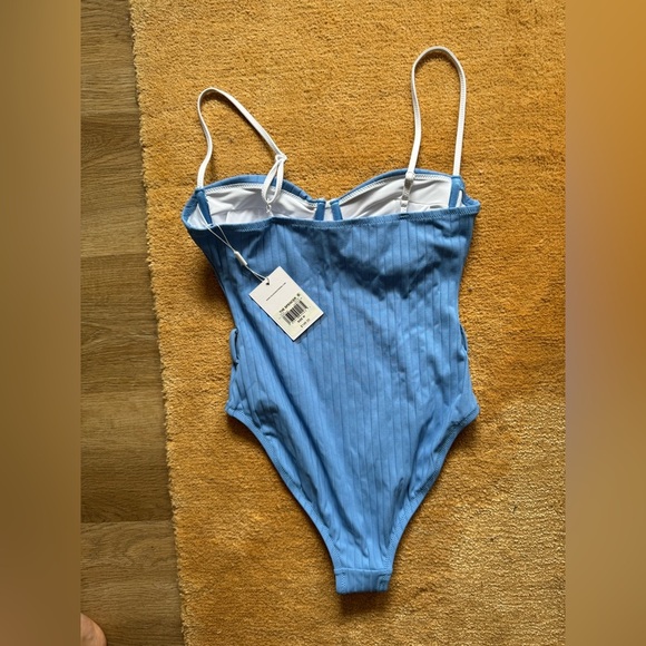 NWT Solid & Striped The Spencer One Piece Swimsuit - Picture 7 of 11